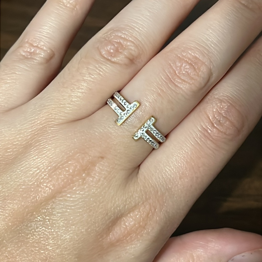 GP SS Rhinestone Ring - Picture 1 of 4